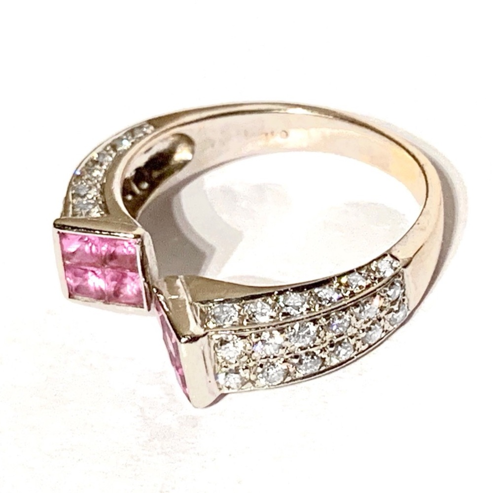 18K PAVÉ DIAMOND PINK SAPPHIRE WHITE GOLD RING